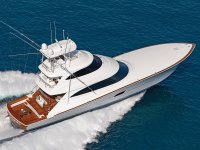 viking-yachts-90-on-water.jpg